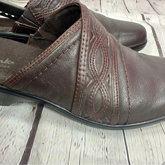 clarks bendables  brown clogs mules may oval leather sz 8 - Picture 8 of 10